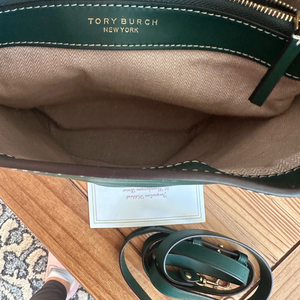 Tory Burch Miller Bucket Bag Green - Picture 13 of 15